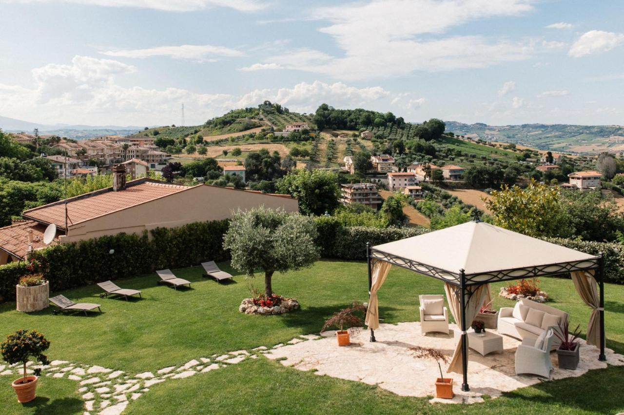 Villa Mascitti B&B Tortoreto Alto Zewnętrze zdjęcie